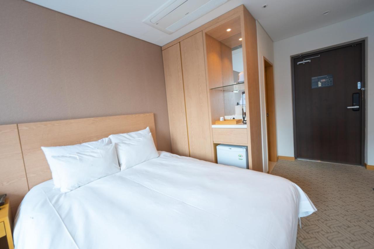 Jongno Lumia Tourist Hotel Seoul Exterior photo